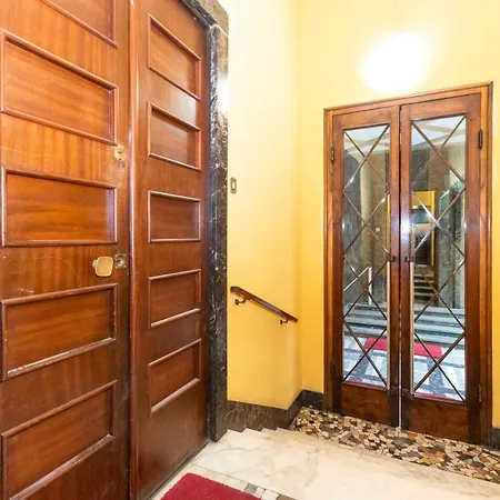 Santa Maria Central Loft Apartment Turin